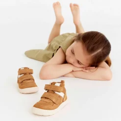 barefoot becky almond