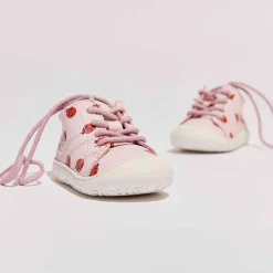 barefoot hale l lady bugs