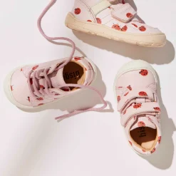 barefoot hale v lady bugs