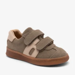 bay v khaki