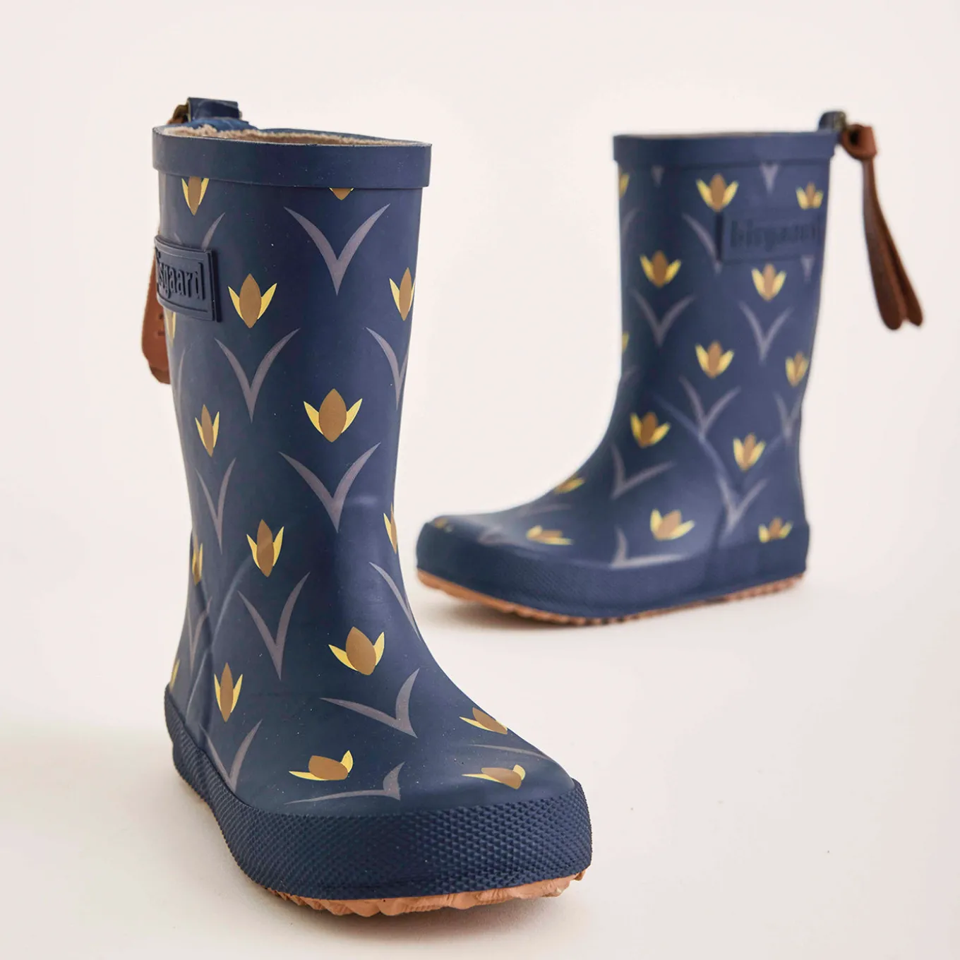 fashion tulip flowers