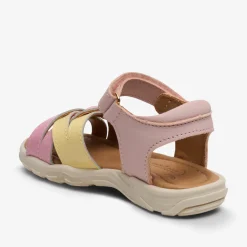 riley bubble gum